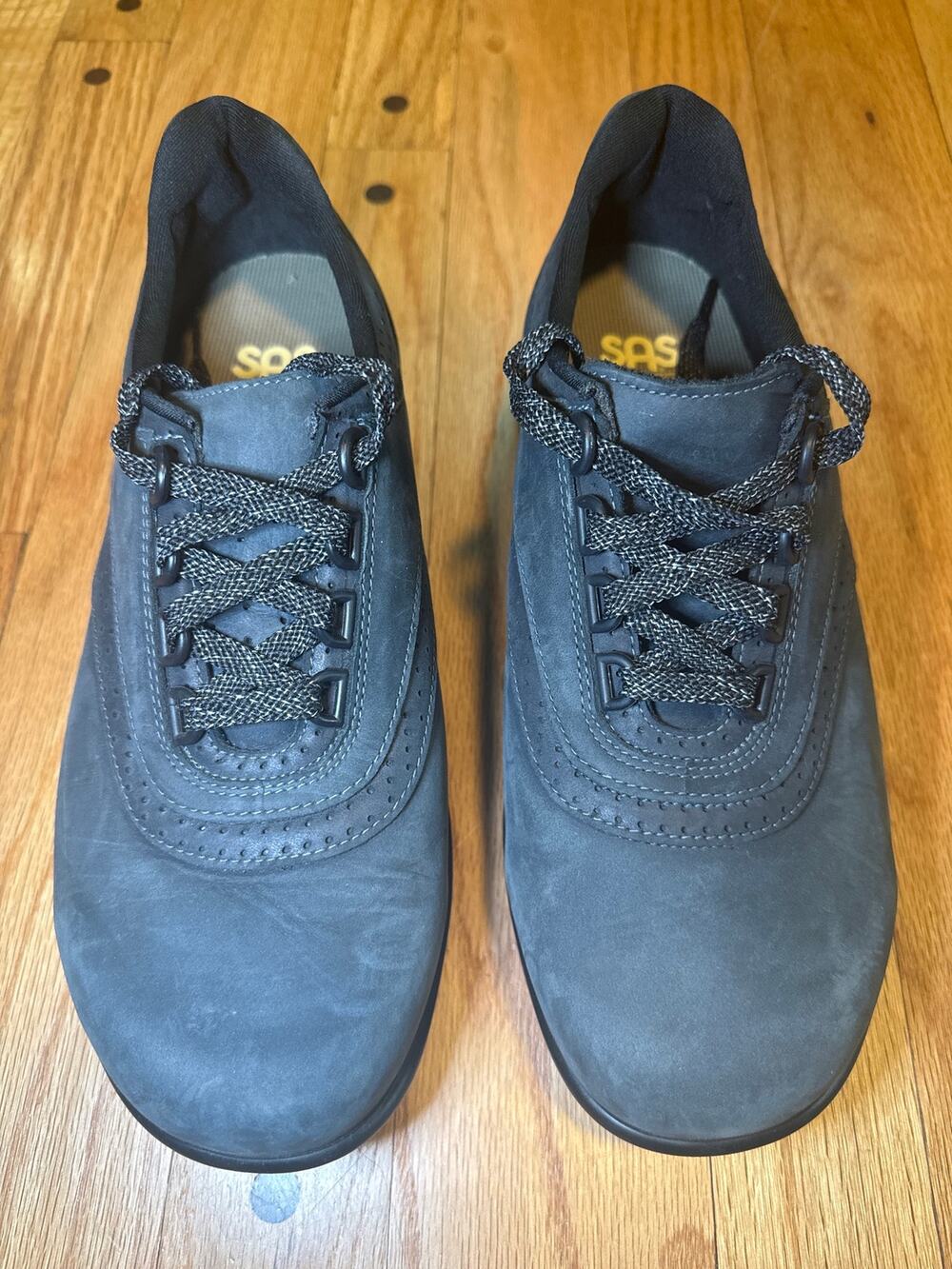 NEW SAS Walk Easy Shoes Womens 9.5 WW Gray Suede Leather Lace Up Comfort Walking